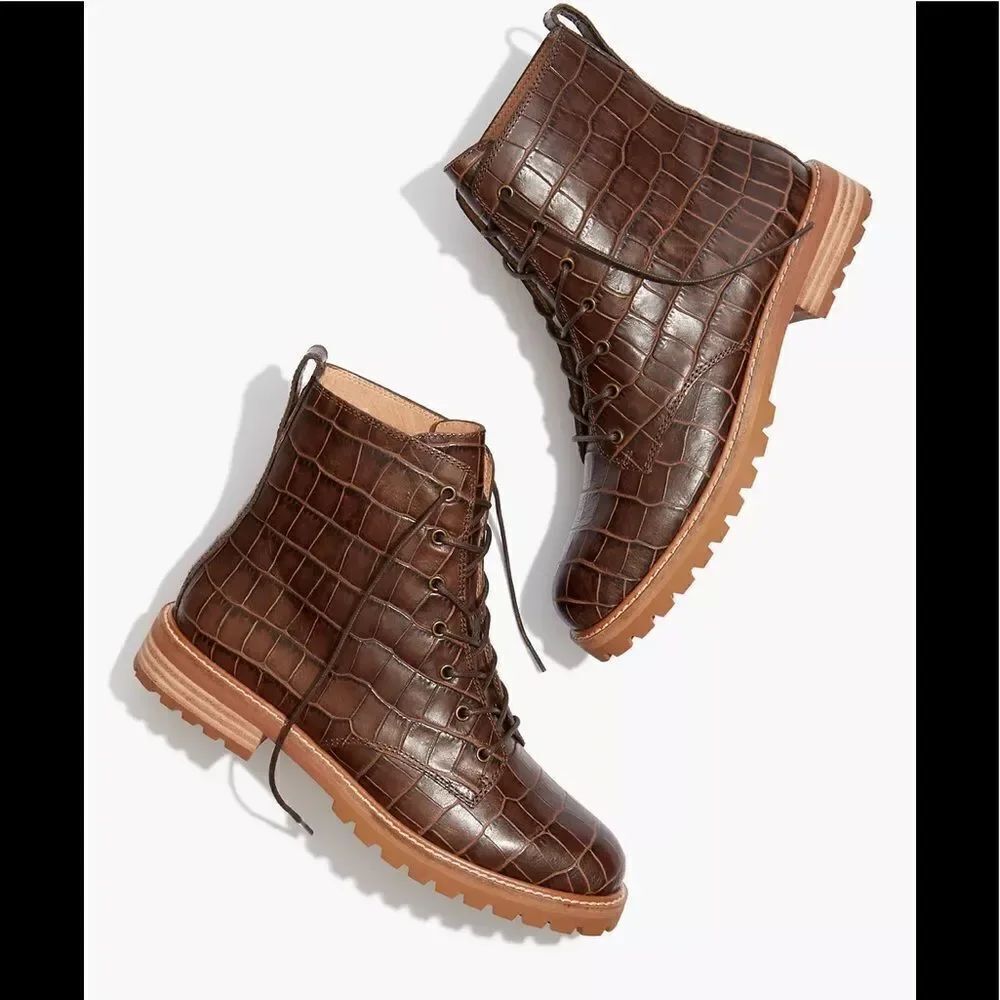 Madewell Claire lace up boots croc embossed size 8